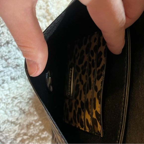 Shiraleah Leopard Pattern Crossbody Bag - Picture 7 of 7